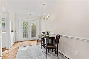 3726 Jamestown Cir, Raleigh, NC 27609 - Photo 4