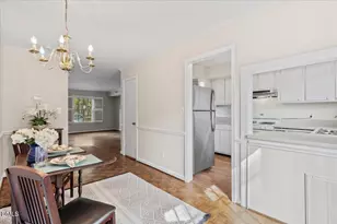 3726 Jamestown Cir, Raleigh, NC 27609 - Photo 20