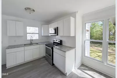 5236 Turf Grass Court, Raleigh, NC 27610 - Photo 8