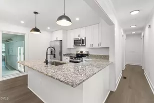 804 NW Lakecrest Dr, Fayetteville, NC 28301 - Photo 12