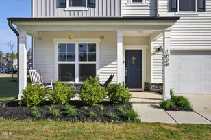 1839 Streamsong Cir, Fuquay Varina, NC 27526 - Photo 2