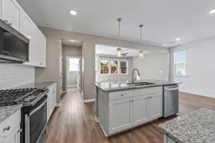 755 Creekway Dr, Fuquay Varina, NC 27526 - Photo 4