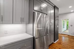 410 Gibbon Dr, Chapel Hill, NC 27516 - Photo 14