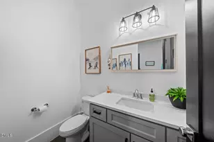 401 Oakwood Ln, Roxboro, NC 27574 - Photo 32