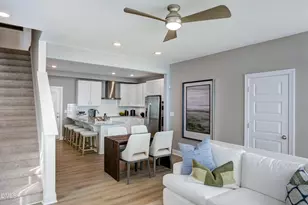 158 N White St, Wake Forest, NC 27587 - Photo 4