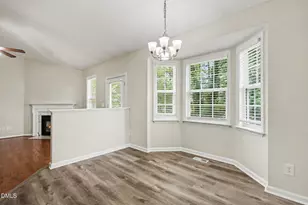 956 S Philwood Ct, Fuquay-Varina, NC 27526 - Photo 4