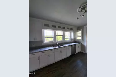 610 S Wakefield Street, Zebulon, NC 27597 - Photo 8