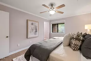 304 Oak Tree Dr, Chapel Hill, NC 27517 - Photo 16