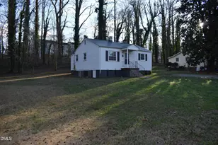 105 Ingle St, Siler City, NC 27344 - Photo 14