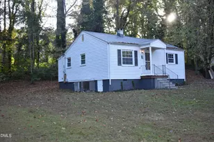 105 Ingle St, Siler City, NC 27344 - Photo 18