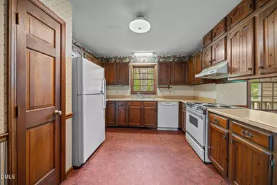 3904 Maplefield Drive, Raleigh, NC 27613 - Photo 6