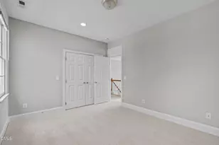 102 Ellsworth Pl, Chapel Hill, NC 27516 - Photo 36