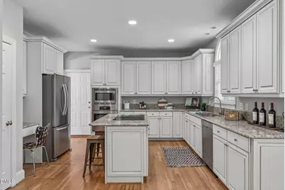 102 Ellsworth Place, Chapel Hill, NC 27516 - Photo 4