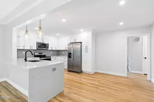 412 Pinecroft Dr, Raleigh, NC 27609 - Photo 16