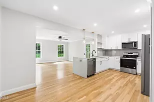 412 Pinecroft Dr, Raleigh, NC 27609 - Photo 14