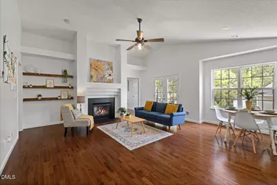 105 Hornholly Way, Holly Springs, NC 27540 - Photo 6