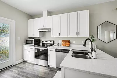 807 A Peedin Street, Selma, NC 27576 - Photo 8