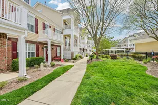 10321 Sablewood Dr, Raleigh, NC 27617 - Photo 2