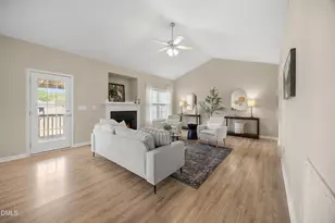 100 Summer Pl Ct, Clayton, NC 27527 - Photo 4