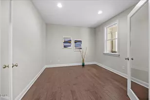 197 Kings View Ln, Chapel Hill, NC 27517 - Photo 6