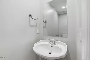 17 Edinburgh Pl, Clayton, NC 27527 - Photo 36