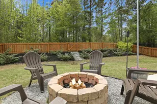 820 Logan Meadow Ct, Fuquay Varina, NC 27526 - Photo 14