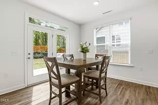 820 Logan Meadow Ct, Fuquay Varina, NC 27526 - Photo 6