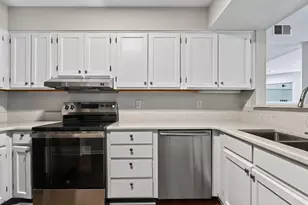 911 Washington St, Raleigh, NC 27605 - Photo 10