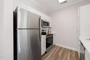 524 Aberdeen Dr, Chapel Hill, NC 27516 - Photo 2
