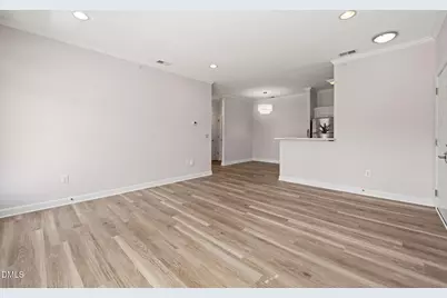 524 Aberdeen Drive #Apt 205, Chapel Hill, NC 27516 - Photo 4