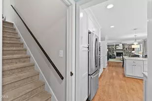 2103 Oakcrest Ct, Raleigh, NC 27612 - Photo 34