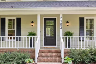 2103 Oakcrest Ct, Raleigh, NC 27612 - Photo 4