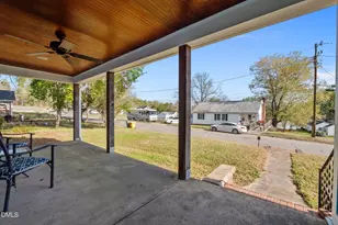 317 Pine St, Roxboro, NC 27573 - Photo 38