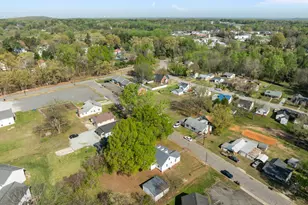 317 Pine St, Roxboro, NC 27573 - Photo 50