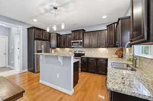 418 Stranraer Ct, Fuquay Varina, NC 27526 - Photo 6