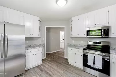 117 Luxon Place, Cary, NC 27513 - Photo 6