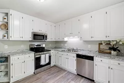 117 Luxon Place, Cary, NC 27513 - Photo 4