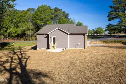 201 W Hamer Street, Coats, NC 27521 - Photo 24