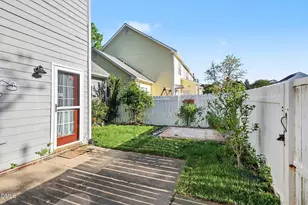 308 Commons Dr, Holly Springs, NC 27540 - Photo 36