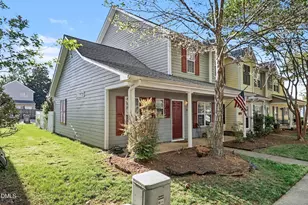 308 Commons Dr, Holly Springs, NC 27540 - Photo 2