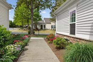 302 Fenmore Pl, Cary, NC 27519 - Photo 4