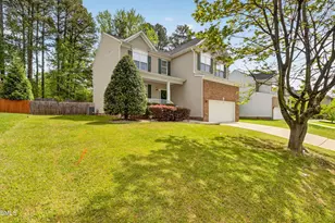 128 McKenzie Meadow Ln, Apex, NC 27539 - Photo 2