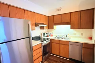 3537 Ivy Commons Dr, Raleigh, NC 27606 - Photo 4