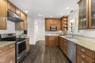 8305 Wheatstone Ln, Raleigh, NC 27613 - Photo 14