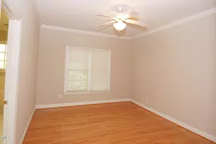 1327 Cameron View Ct, Raleigh, NC 27607 - Photo 8