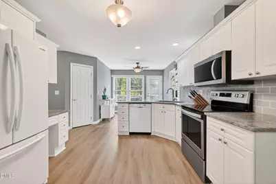 1711 Kelly Glen Drive, Apex, NC 27502 - Photo 8