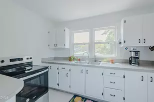 1326 Stonewall St, Burlington, NC 27217 - Photo 10