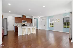 814 Bristol Bridge Dr, Cary, NC 27519 - Photo 2