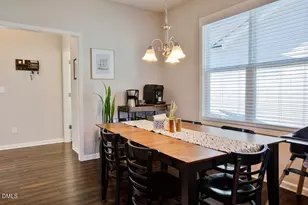 384 Crawford Pkwy, Clayton, NC 27520 - Photo 4