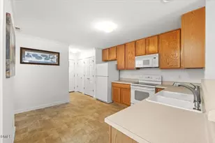 2621 Hamlet Green Dr, Raleigh, NC 27614 - Photo 12